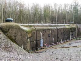 Ligne Maginot - GROS BOIS - X1 (QUARTIER LUDELANGE - I/128°RIF) - (Abri) - L'abri en décembre 2012 après 1 an de réhabilitation par l'association La Lorraine à travers les siècles
