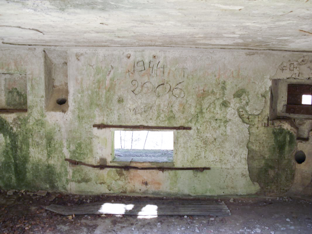 Ligne Maginot - MF20 - W - BOUCHON DES RAPPES - (Poste GRM - Maison Forte) - L'intérieur face frontale