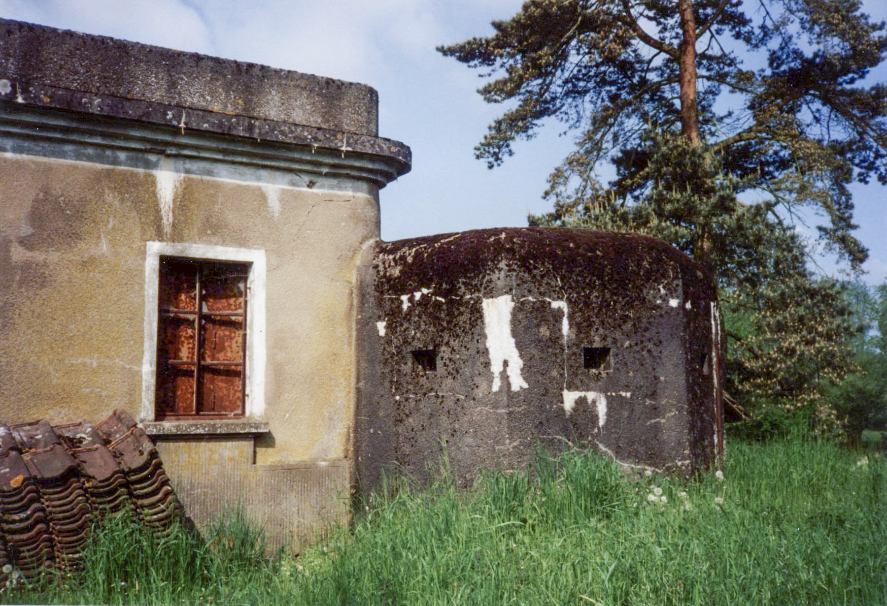 Ligne Maginot - ROUSSY LE VILLAGE (Poste avancé GRM) - (Poste GRM - Maison Forte) - Le blockhaus FM 