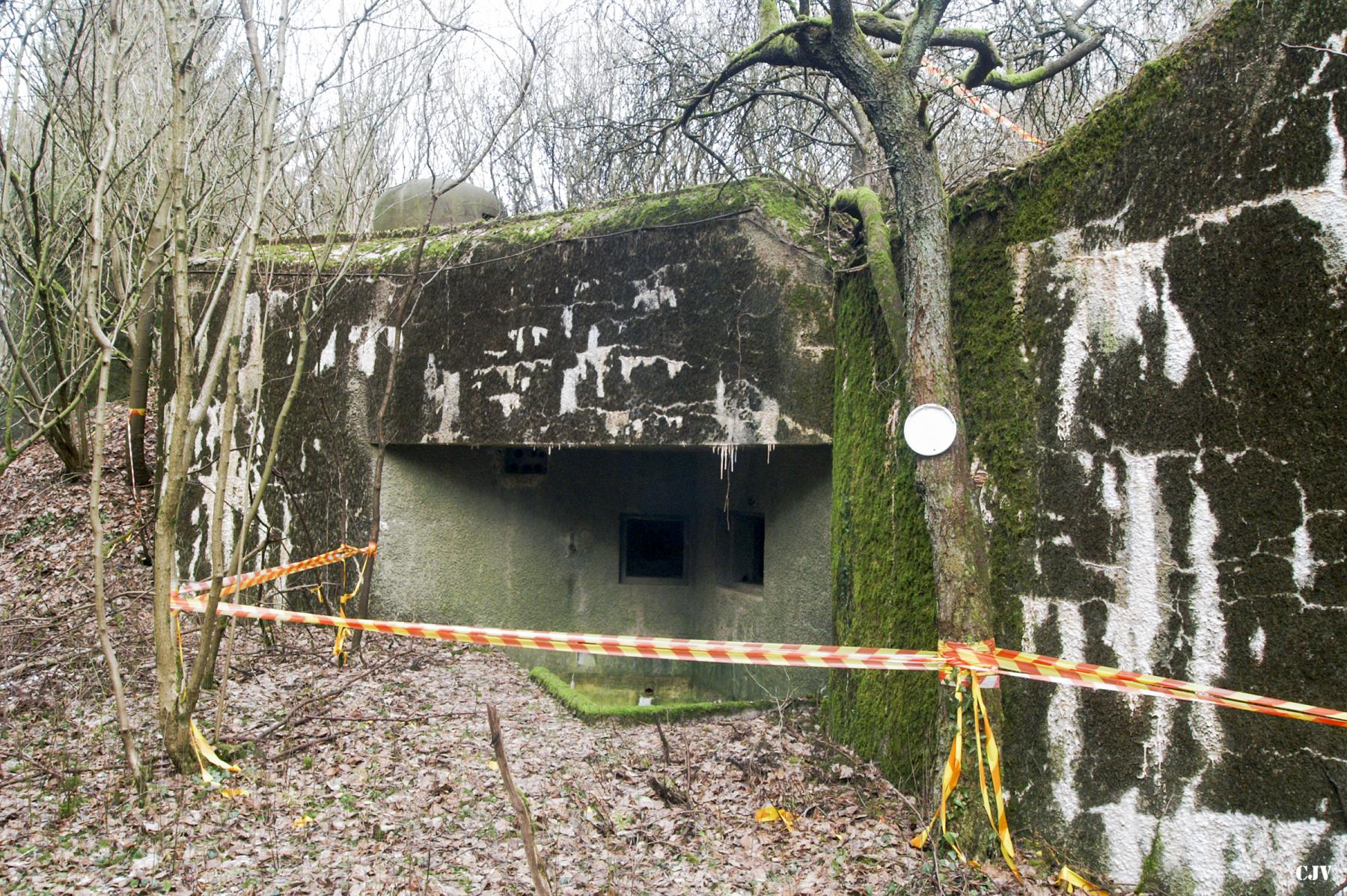 Ligne Maginot - PRAUCOURT - C8 - (Casemate d'infanterie - Simple) - Entrée avec créneau de défense