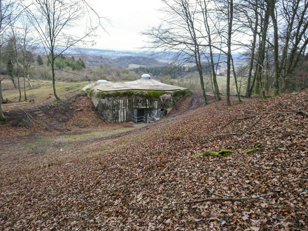 Ligne Maginot - CHENES BRULES - O4 - (Observatoire d'artillerie) - Façade de l'observatoire
