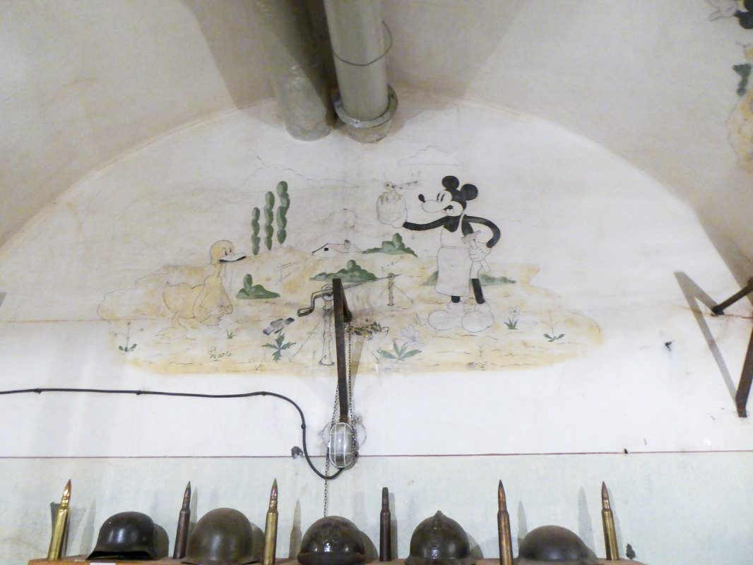 Ligne Maginot - BOUSSE - A24 - (Ouvrage d'infanterie) - Les peintures murales