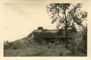 Ligne Maginot - A30 - BRUILLE NORD - (Casemate d'infanterie - Simple) - La casemate après les combats.
Photo allemande