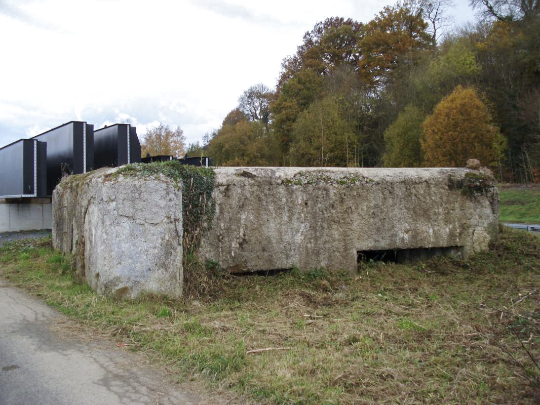 Ligne Maginot - BB1 - ECLUSE NORD - (Blockhaus pour canon) - Face frontale