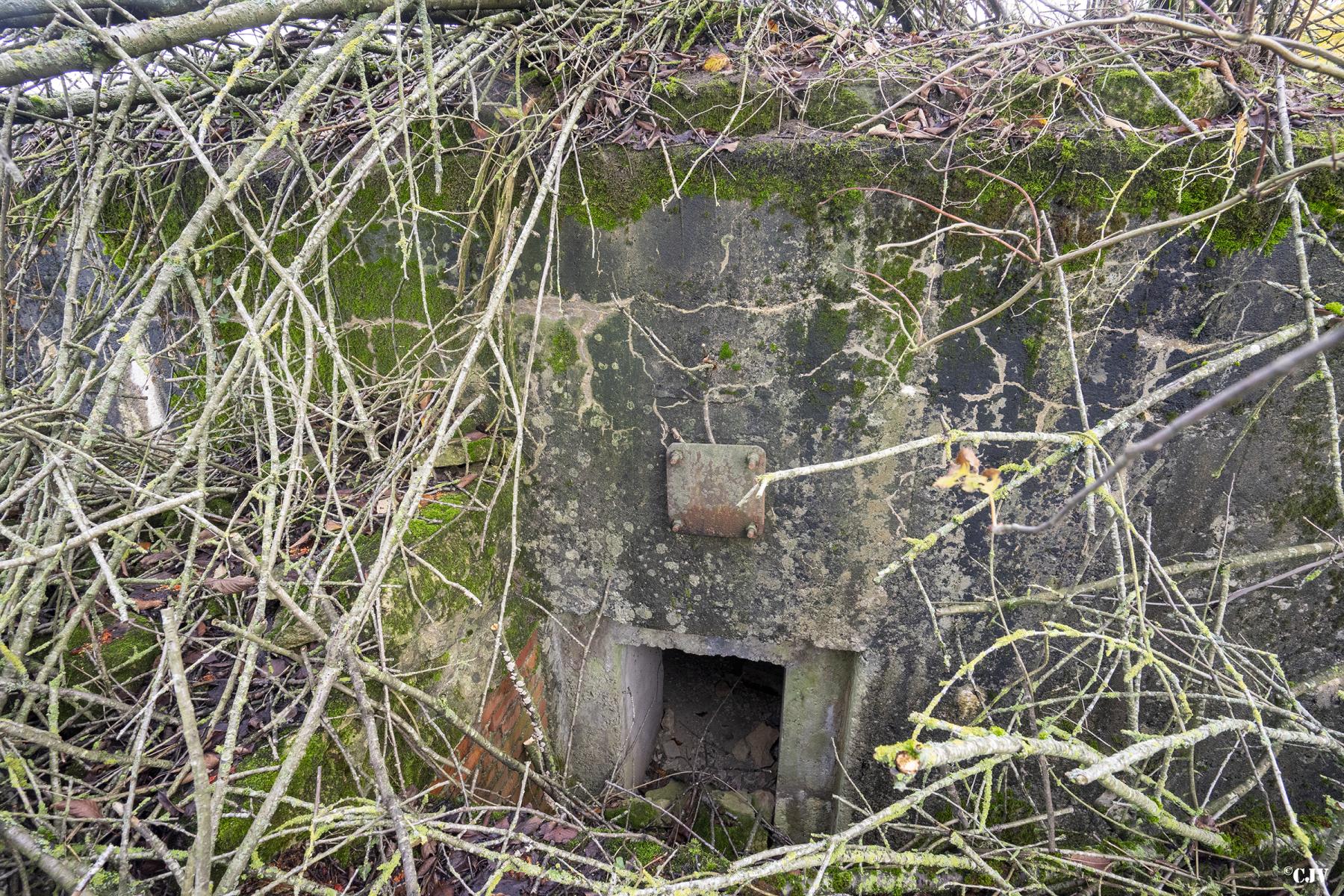 Ligne Maginot - BOIS DE KERFENT NORD 1 - (Blockhaus pour arme infanterie) - L'entrée du personnel
Le petit annexe est fermé avec des briques