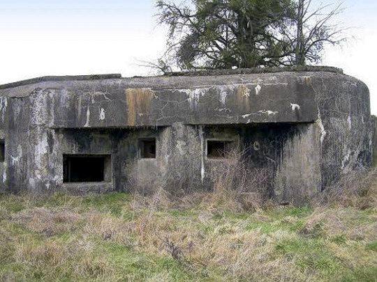 Ligne Maginot - BB45 - (Blockhaus pour canon) - 
