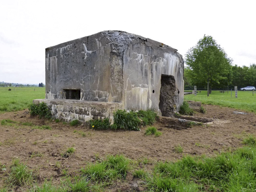 Ligne Maginot - BB82 - DOM LE MESNIL - (Blockhaus pour arme infanterie) - 