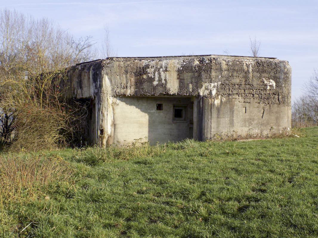 Ligne Maginot - A94 - BRUNCENT - (Blockhaus lourd type STG / STG-FCR - Simple) - L'entrée hommes