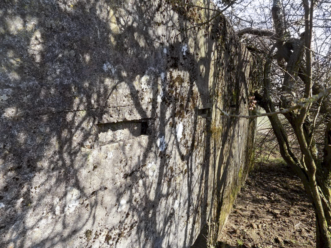 Ligne Maginot - EUILLY SUD - (Blockhaus pour canon) - Face droite
