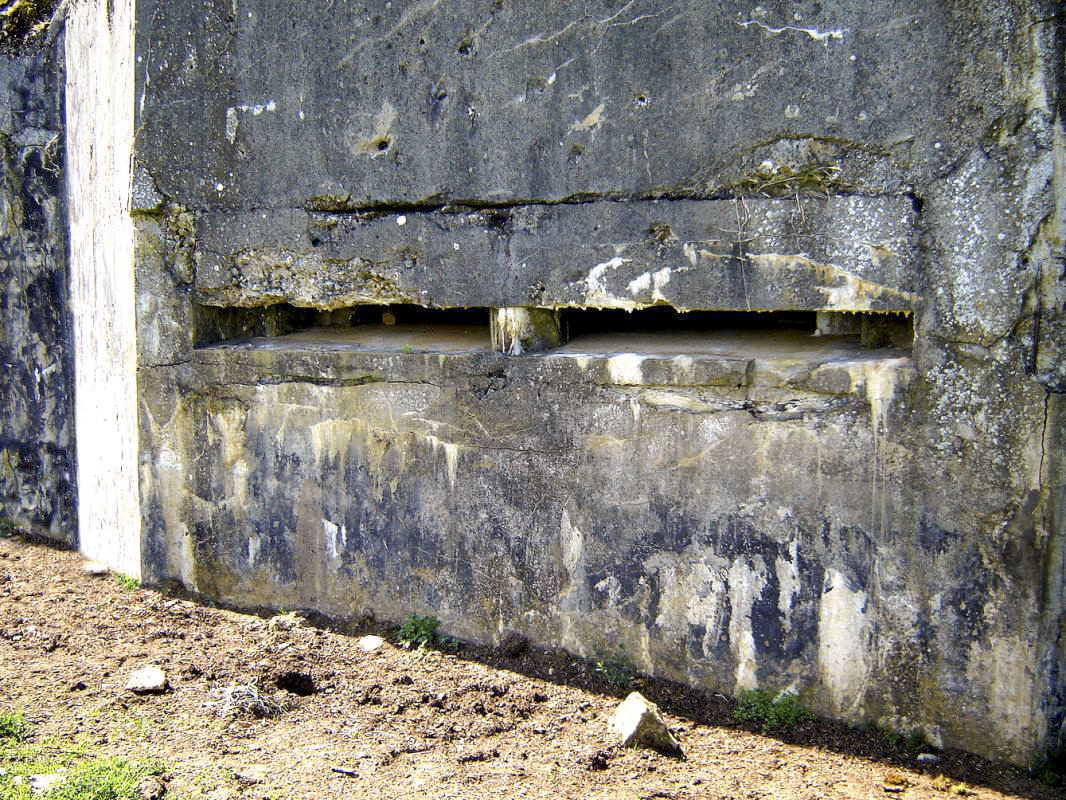 Ligne Maginot - 74 - LES FOURCHES - (Blockhaus lourd type STG / STG-FCR - Double) - Les créneaux d'observation