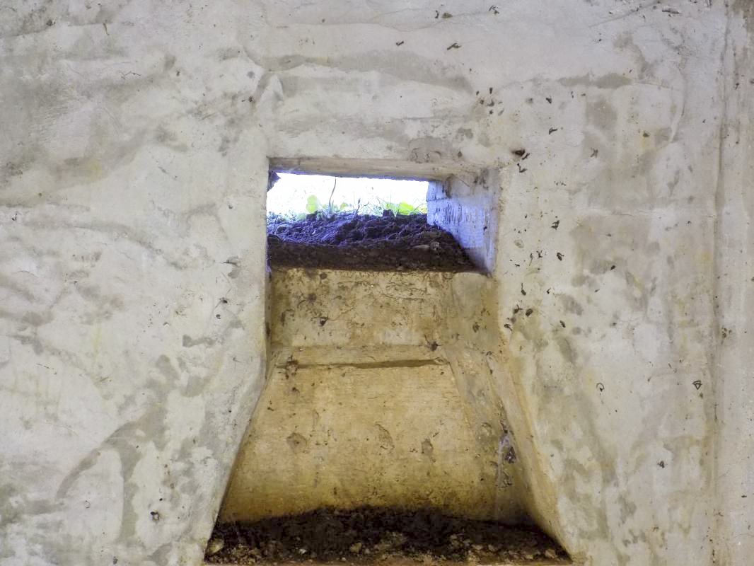 Ligne Maginot - 10A - LE CHENELET NORD - (Blockhaus pour canon) - Créneau FM, vers l'est