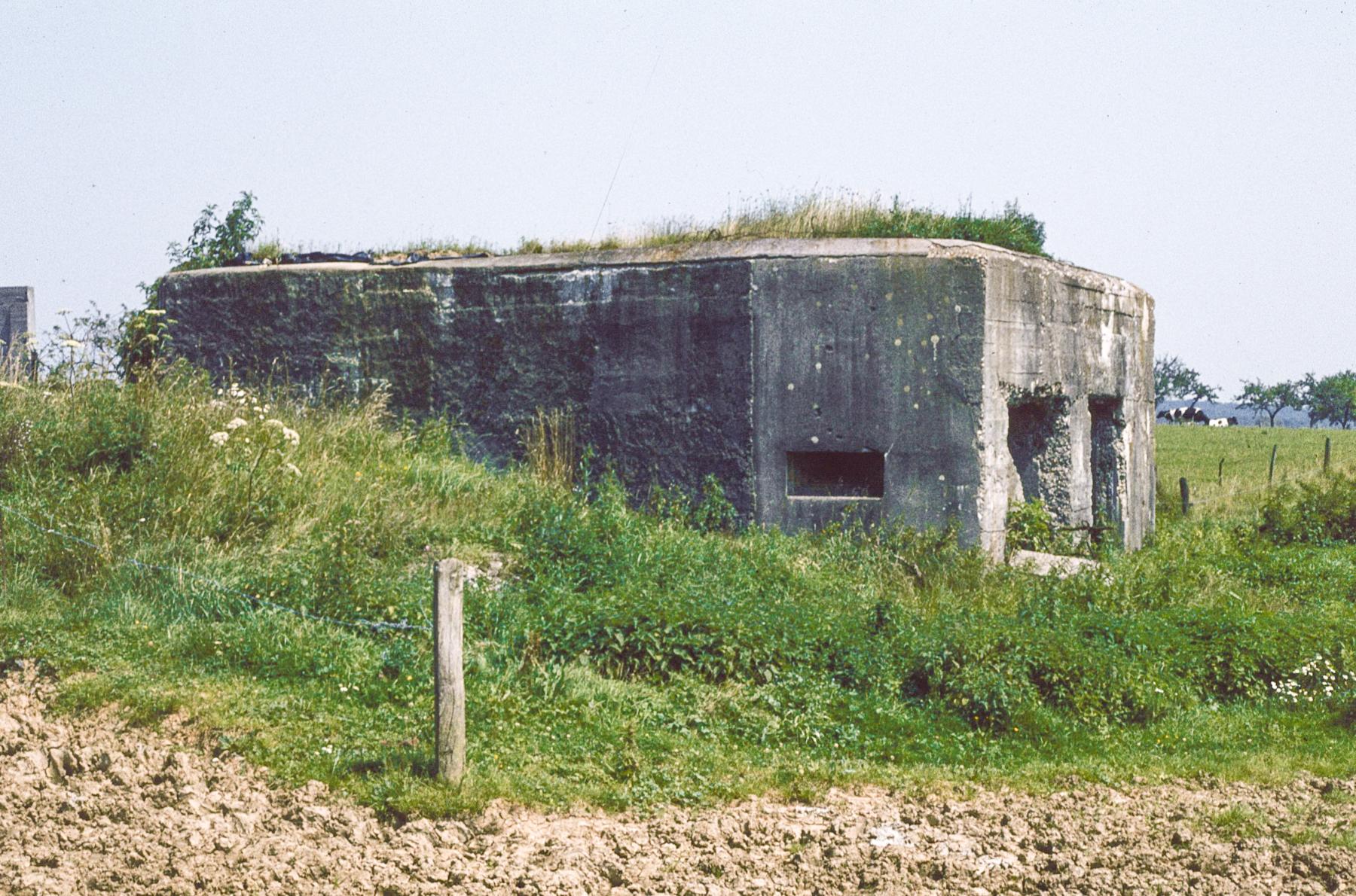 Ligne Maginot - MC16 - AC5B  - BIDING SUD - (Casemate d'artillerie) - 