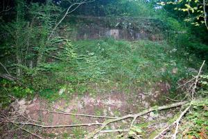 Ligne Maginot - BILLIG - A18 - (Ouvrage d'artillerie) - Bloc 1
Le bloc disparait complètement sous les remblais