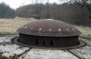 Ligne Maginot - BILLIG - A18 - (Ouvrage d'artillerie) - Bloc 5
Tourelle de 75 R 32.