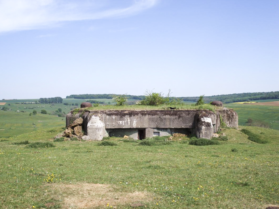 Ligne Maginot - FRESNOIS - (Casemate d'infanterie - Double) - L'arrière, pris de l'est