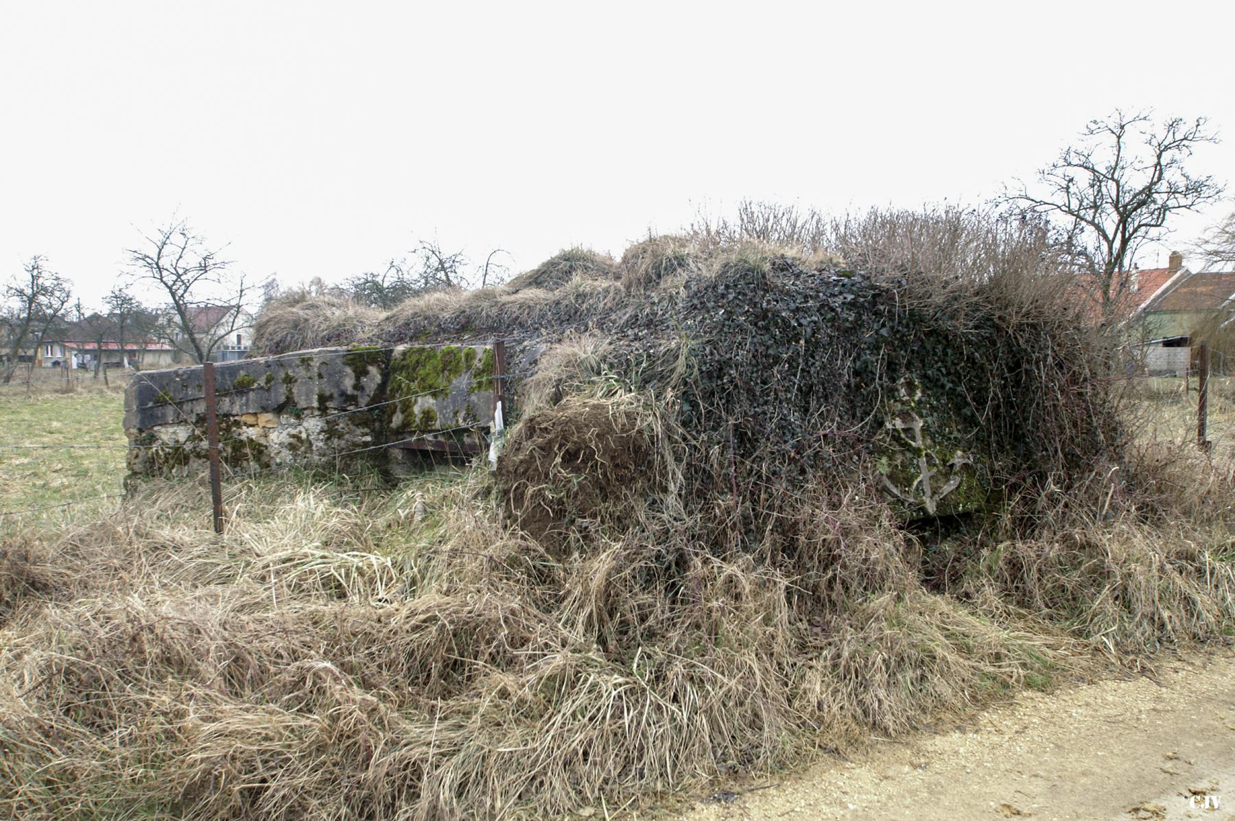 Ligne Maginot - VILLY 3 - B37 - (Blockhaus pour arme infanterie) - 