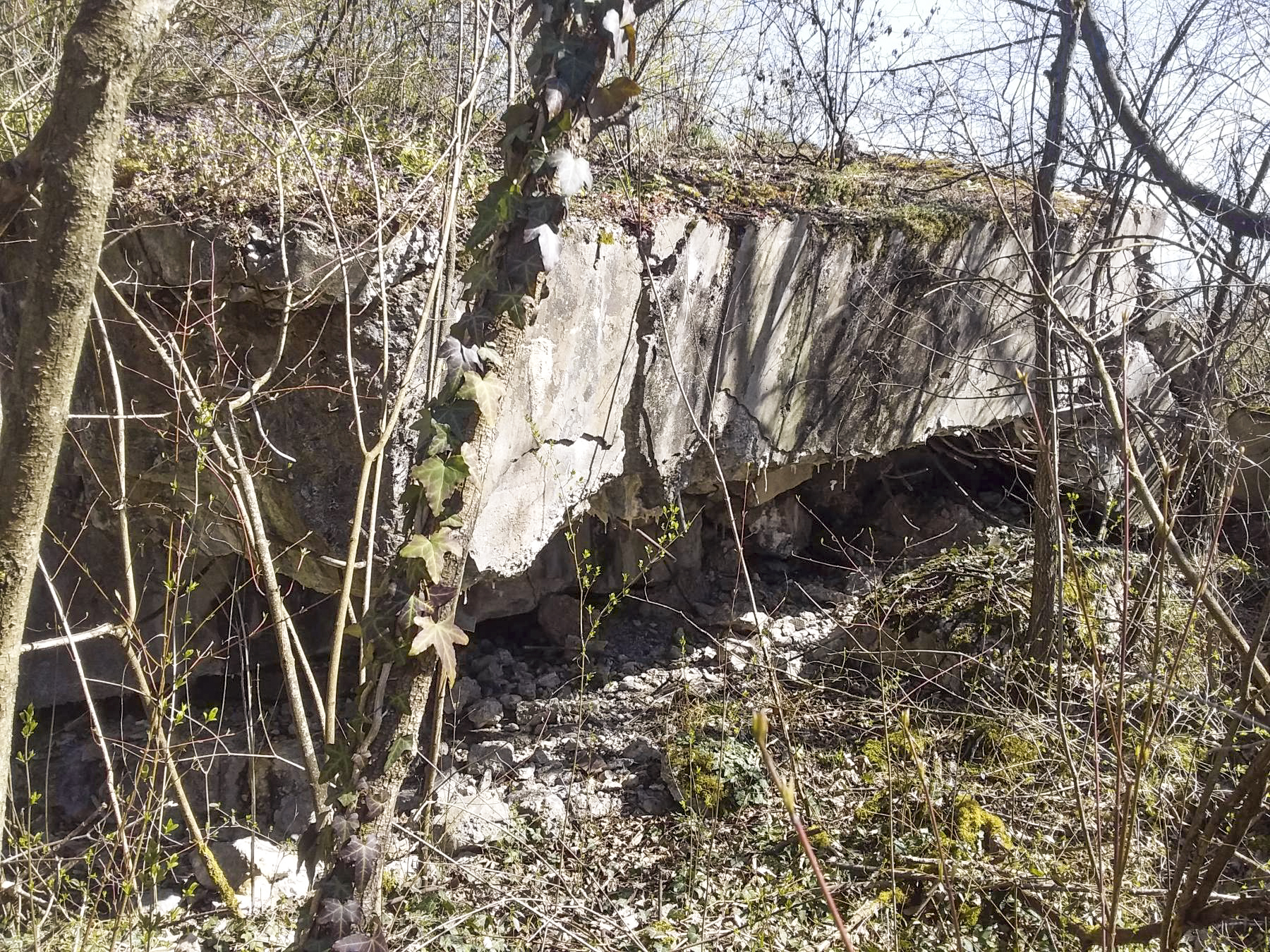 Ligne Maginot - 45/1 - SPONECK NORD - (Casemate d'infanterie - double) - Coté sud