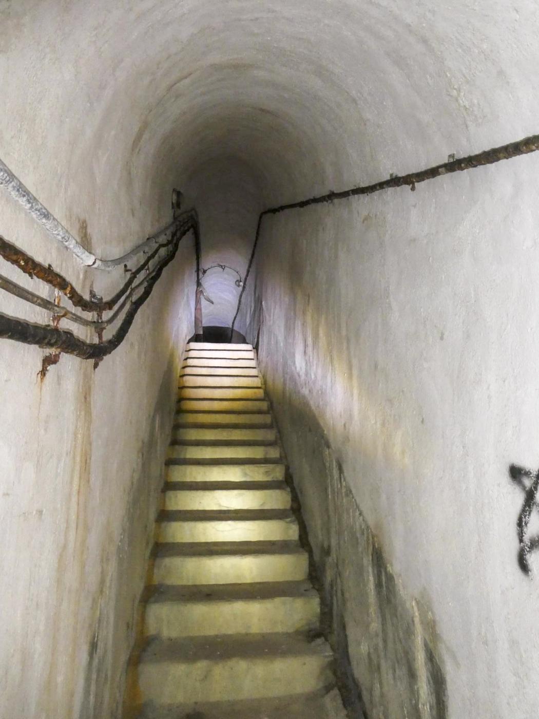 Ligne Maginot - COL DE GARDE (G) - EO10 - (Abri actif) - Bloc 4
L'escalier