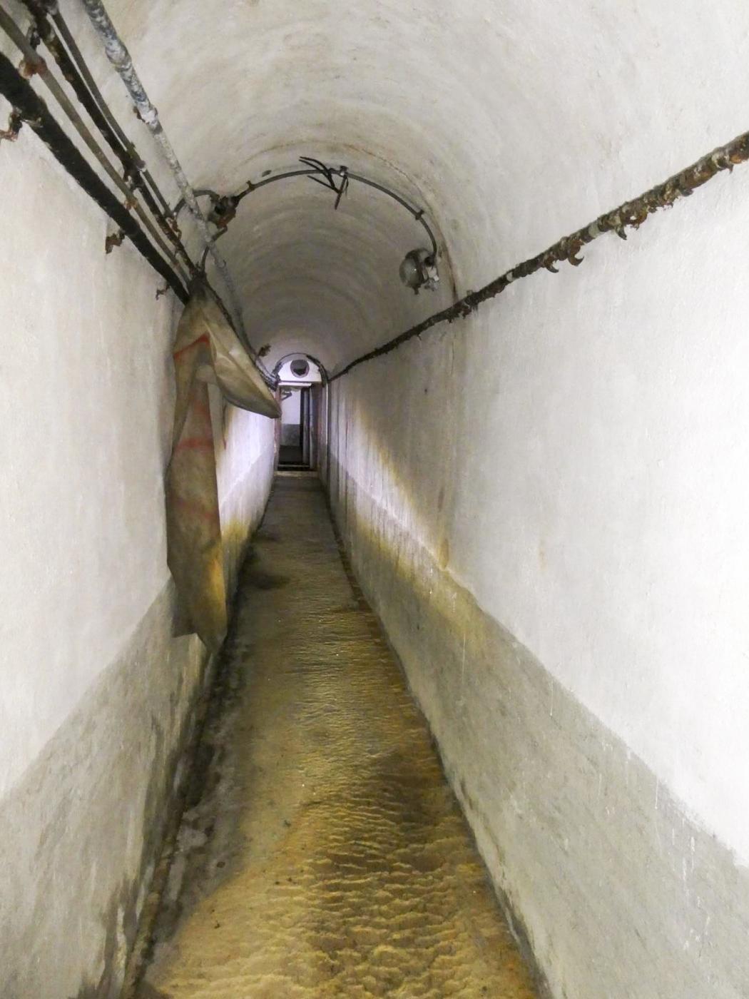 Ligne Maginot - COL DE GARDE (G) - EO10 - (Abri actif) - Bloc 4
La galerie vers le bloc