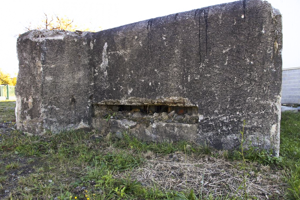 Ligne Maginot - AB3-B - (Blockhaus pour arme infanterie) - Le créneau