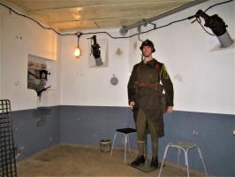 Ligne Maginot - 16/3 - KILSTETT - (Casemate d'infanterie - Double) - Chambre de tir nord
Coffre FM de défense de l'entrée et goulottes à grenades
