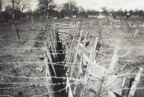Ligne Maginot - OBERROEDERN SUD - RIEFFEL - (Casemate d'infanterie - double) - Le réseau de tranchée menant vers le PA Roland depuis la casemate.
C'est par là que se sont infiltrés les allemands