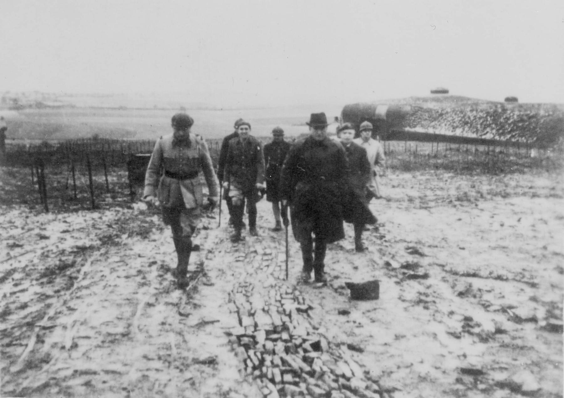 Ligne Maginot - ROHRBACH - FORT CASSO - (Ouvrage d'infanterie) - Visite de Raymond Daladier - Janvier 1940Président Daladier, Gal Bourret, Cne de Saint-Ferjeux, Lt Casso, Lt Demazis