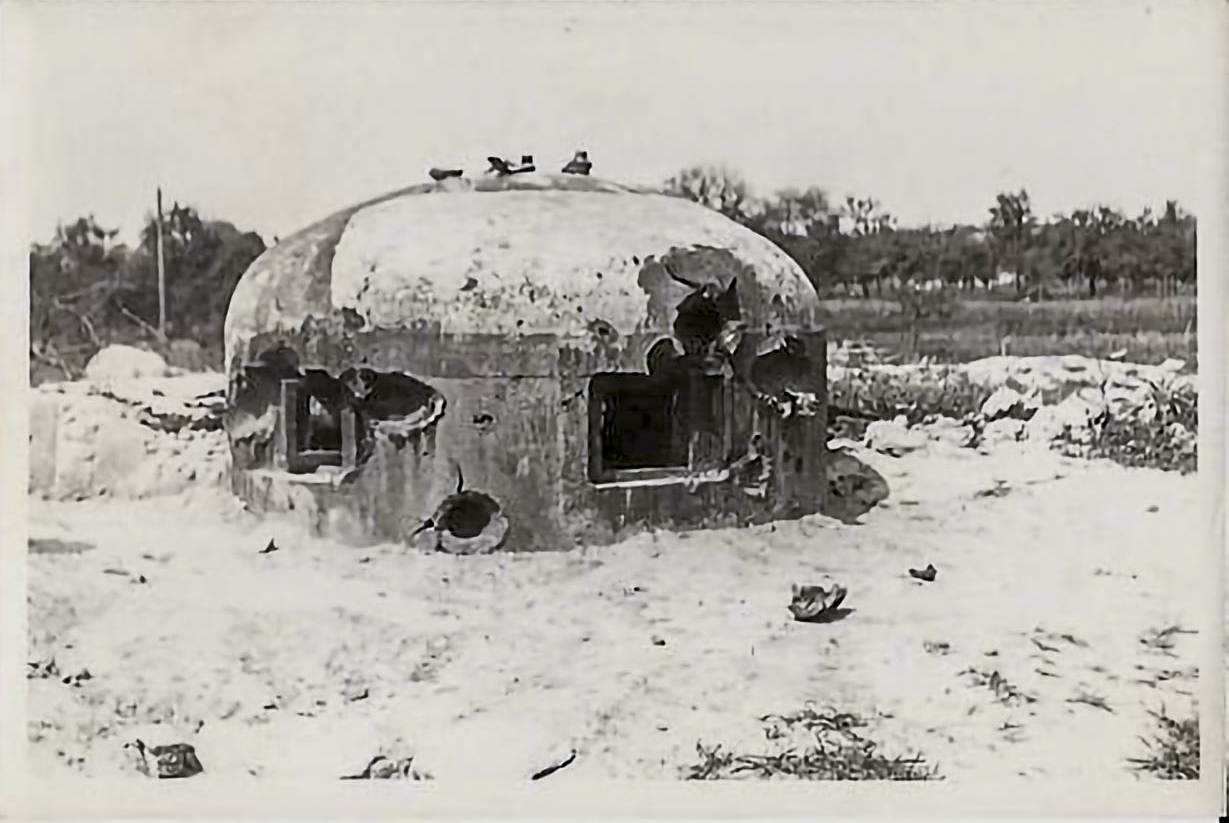 Ligne Maginot - OBERROEDERN SUD - RIEFFEL - (Casemate d'infanterie - double) - Cloche GFM ou le Sgt Delasart a été tué