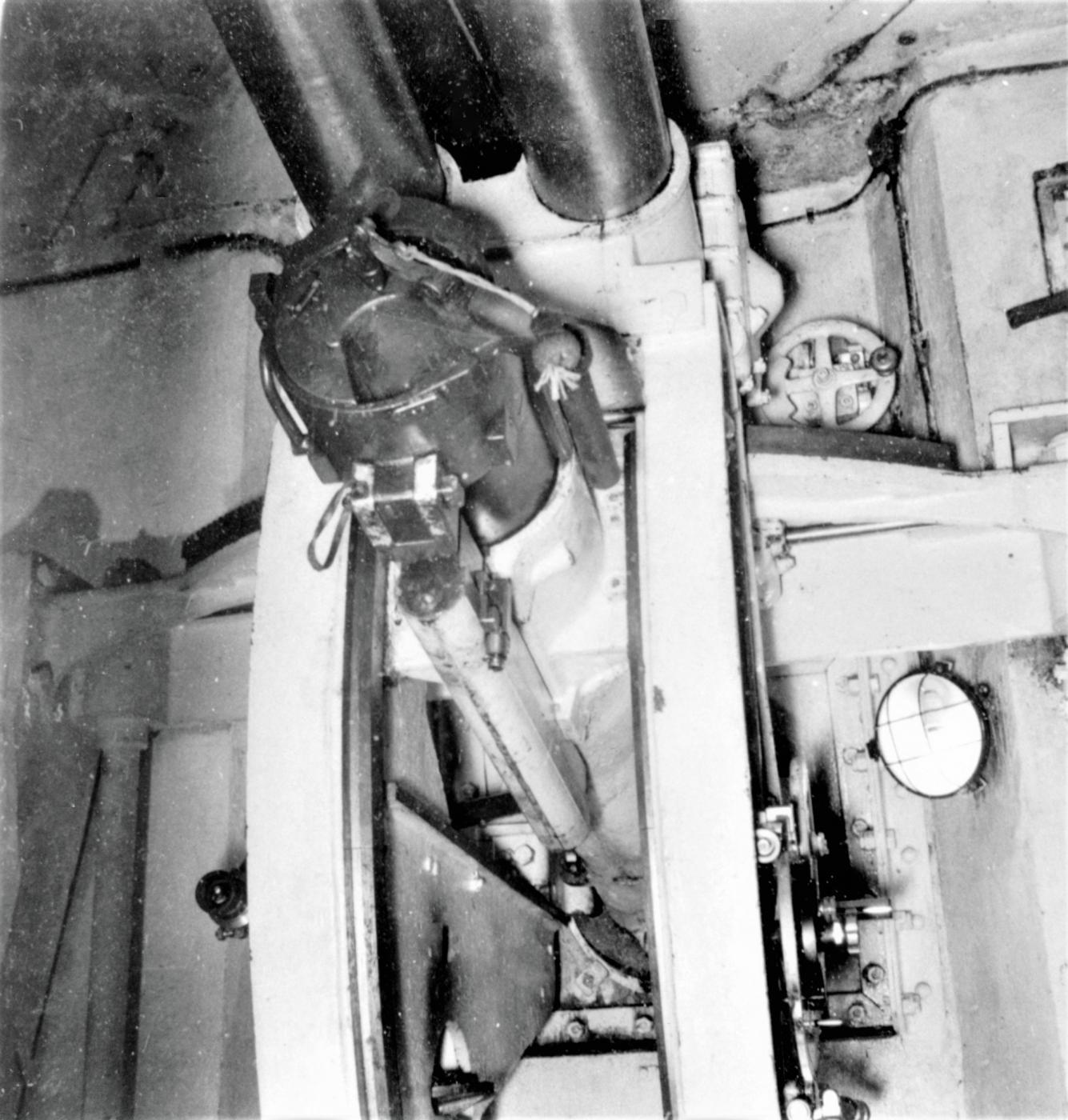Ligne Maginot - Canon-obusier de 75 mm modèle 1932 sous casemate (75 32) - Ouvrage de Fermont bloc 4
Tube dotée d'une culasse Nordenfeld