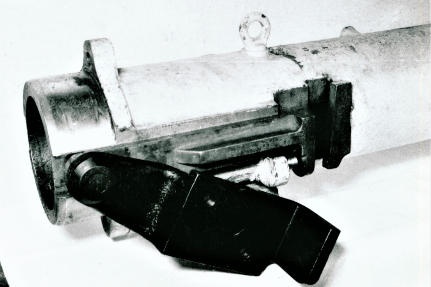 Ligne Maginot - Canon-obusier de 75 mm modèle 1932 sous casemate (75 32) - Ouvrage de Fermont bloc 4
Support du tube - Détail partie avant