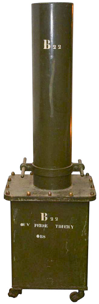 Ligne Maginot - Periscopes types B et C - Caisse à roulette étanche prévue pour le stockage et le déplacement des périscopes de type B et C (cloches VP - VDP)