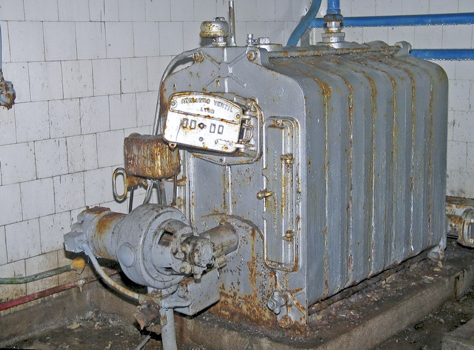 Ligne Maginot - CASTILLON (CN) - EO8 - (Ouvrage d'artillerie) - La chaudière au fuel de l'ouvrage.
Fabrication Ateliers Ventil