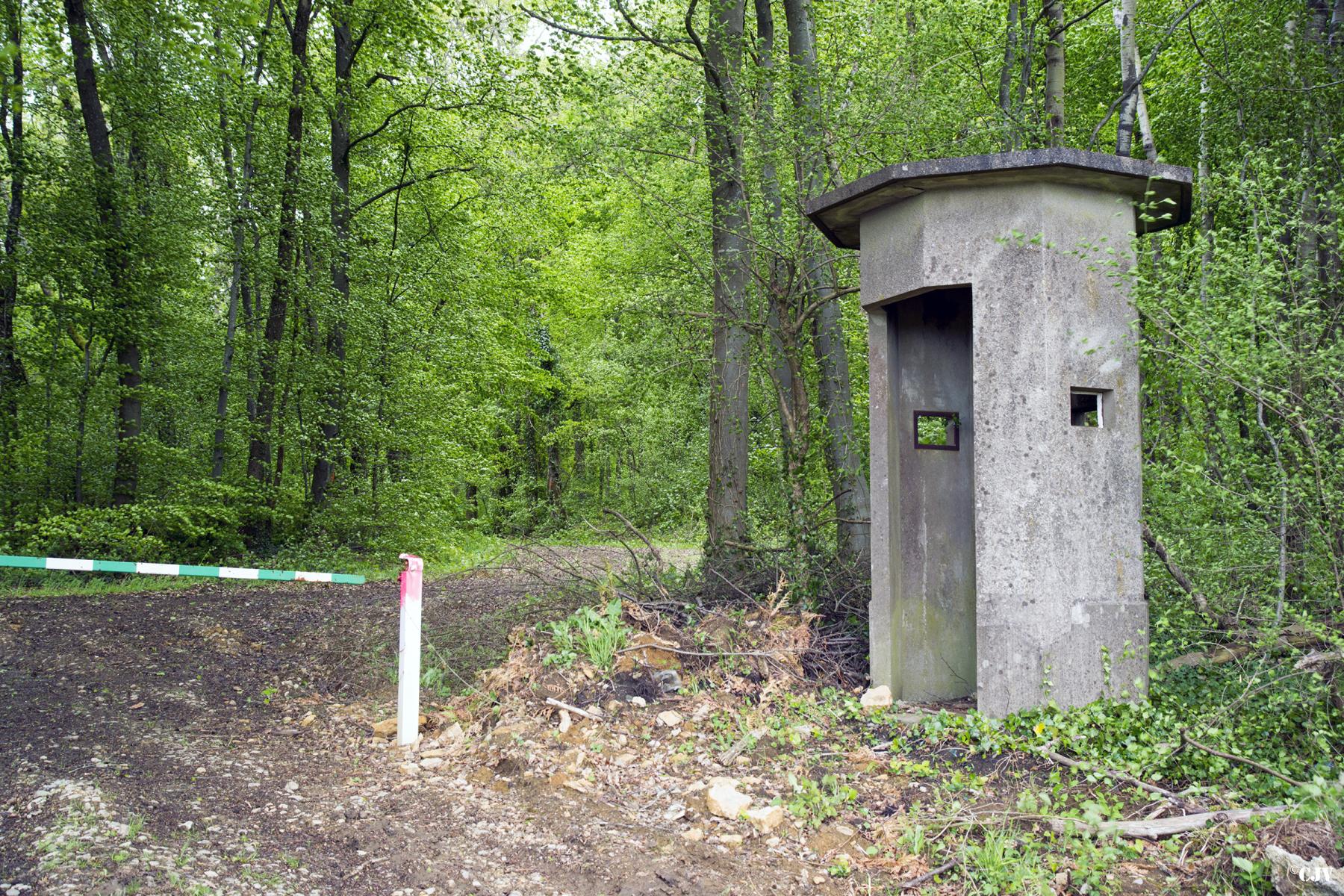 Ligne Maginot - GRAND BOIS - (Dépôt de Munitions) - L'abri a l'entrée du terrain