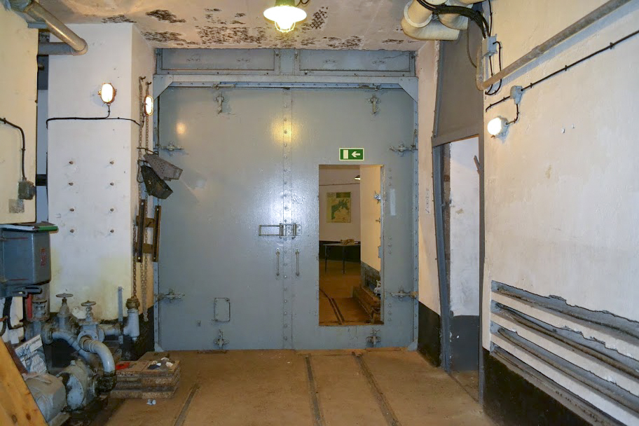 Ligne Maginot - GALGENBERG - A15 - (Ouvrage d'artillerie) - Entrée munitions
La porte blindée coté intérieur