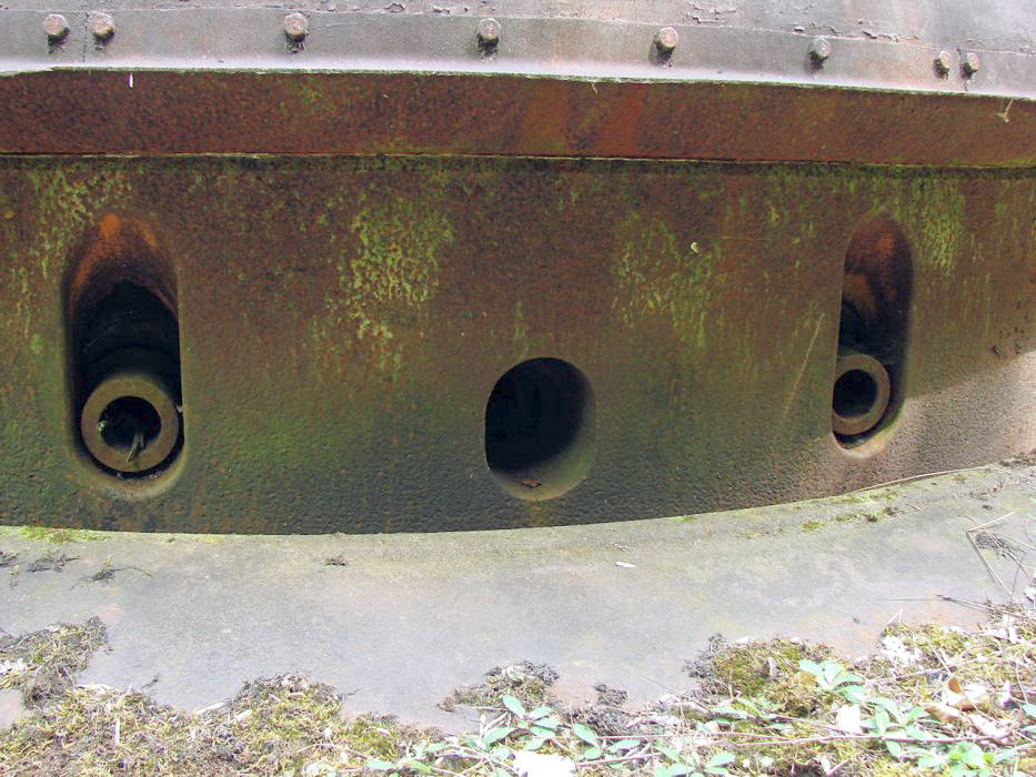 Ligne Maginot - Ouvrage d'artillerie de METRICH - Bloc 10
Embrasures de la tourelle de 75-33.