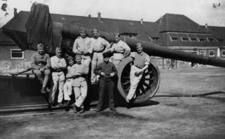 Ligne Maginot - 151° Régiment d'Artillerie de Position (151° RAP) - Artilleurs du 151° RAP à Thionville en 1937