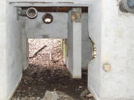 Ligne Maginot - SCHIRRHEINERWEG OUEST - (Casemate d'infanterie - Simple) - L'entrée matériel vue depuis l'intérieur.
