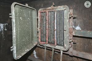 Ligne Maginot - 16LBIS - (Chambre de coupure) - Ce matériel n'est pas d'origine, il a été posé dans le cadre de la refection du réseau téléphonique dans les années 50 - 60