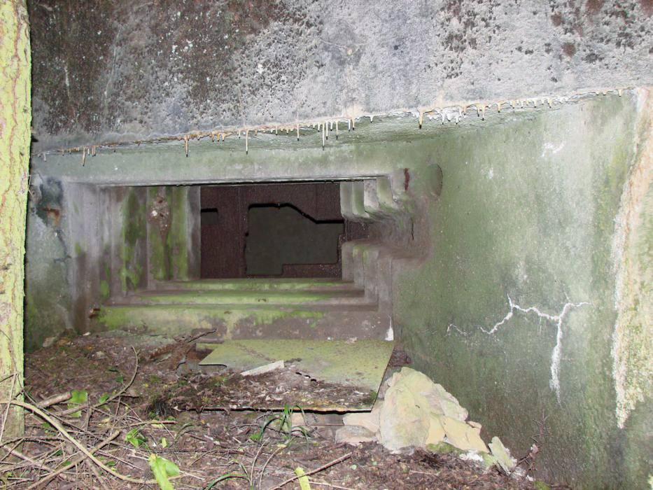 Ligne Maginot - CB2BIS - (Blockhaus pour canon) - Créneau du canon de 47mm