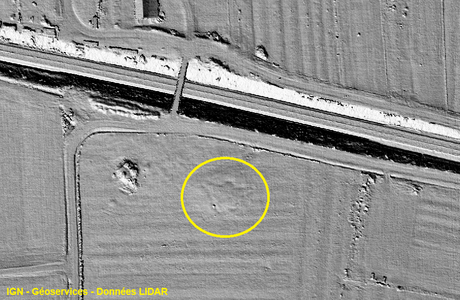 Ligne Maginot - CEZF-14 - LORENTZEN OUEST - (Blockhaus lourd type STG / STG-FCR - Double) - Modélisation de terrain LIDAR. La trace de la fouille, pratiquement indiscernable sur le terrain de nos jours, est bien visible là.