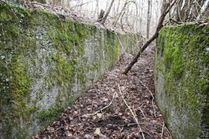 Ligne Maginot - BBO3 - (Blockhaus pour canon) - Tranchée d’accès bétonnée