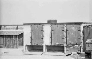 Ligne Maginot - BASSIN AUX PETROLES - (Casemate d'infanterie - Double) - Niches de stockage extérieures et cloche VDP