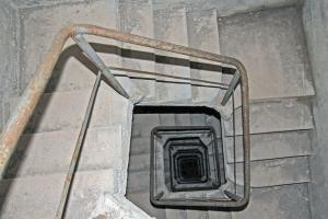 Ligne Maginot - GRANGES COMMUNES - (Ouvrage d'infanterie) - Bloc 2
La cage d'escalier vu d’en haut