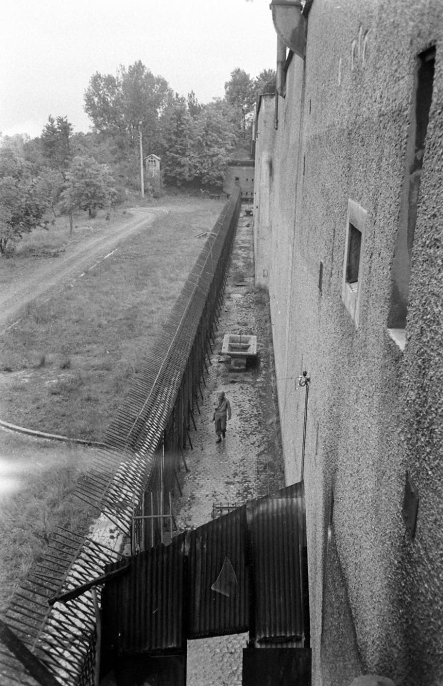 Ligne Maginot - GUENTRANGE (FESTE DE) - (Ouvrage d'artillerie) - Les troupes américaines utilisent l'ouvrage 
Caserne centrale ?