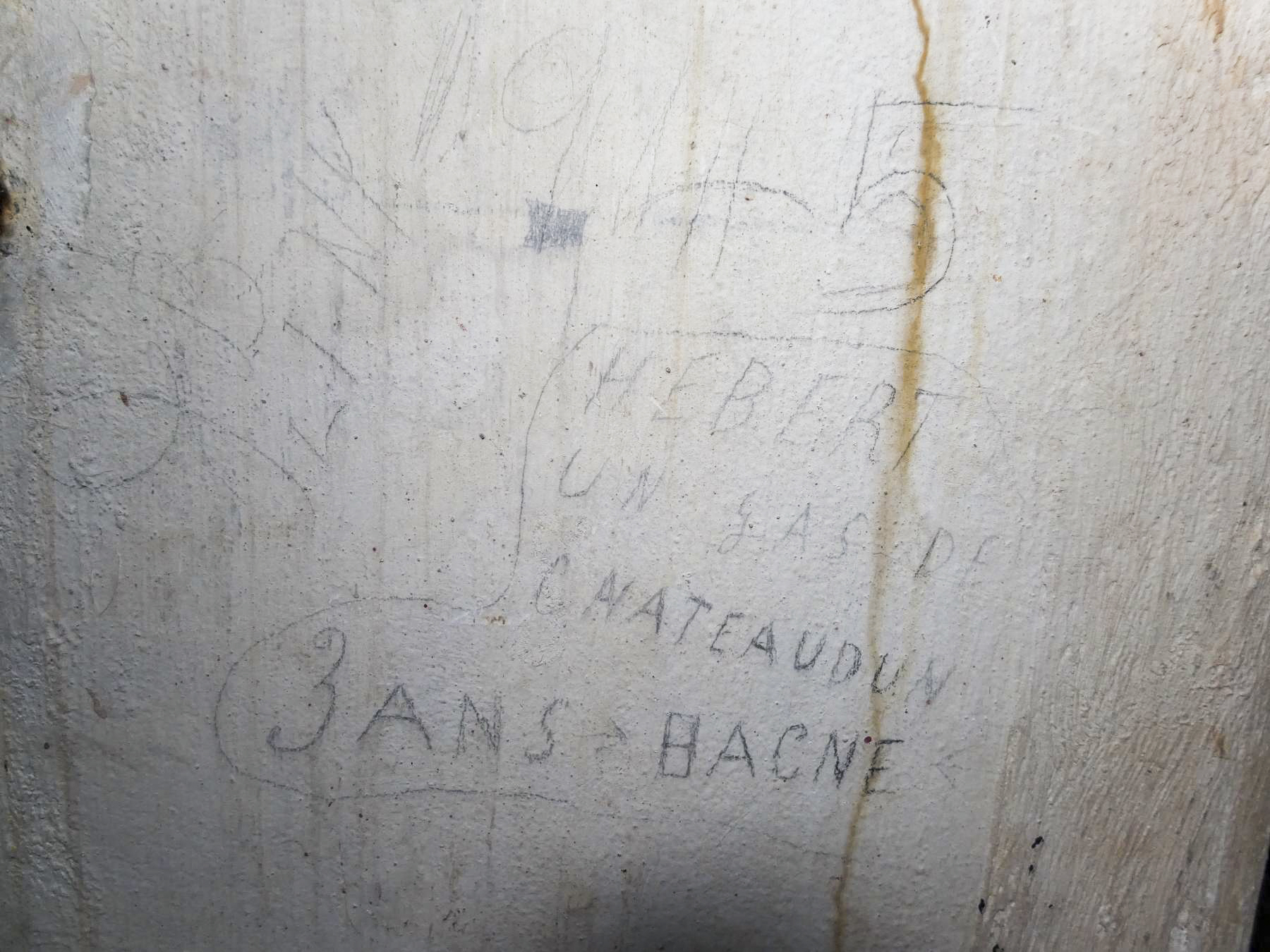 Ligne Maginot - RUISSEAU DU GROSSTHAL 2 - (Blockhaus pour arme infanterie) - Les graffitis à l'intérieur.