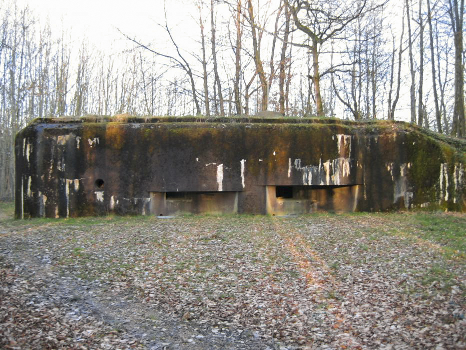 Ligne Maginot - 111 - BETTLACH NORD - (Casemate d'infanterie - Double) - Vue du coté de la chambre de tir principale