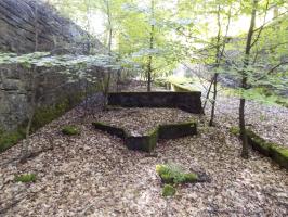 Ligne Maginot - HOCHWALD (FOSSé ANTICHAR DU) - (Obstacle antichar) - Fondation présente dans le fosse