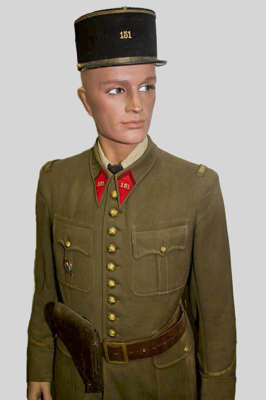 Ligne Maginot - Officier du 151e RAP - Uniforme d'officier du 151° RAP
Musée de Fermont