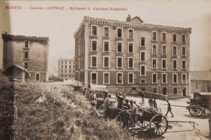 Ligne Maginot - CASERNE LOUTRAZ - (Casernement) - Le bâtiment G vue de l'arrière 
Carte postale
Archives départementales de Savoie - 2FI 7787