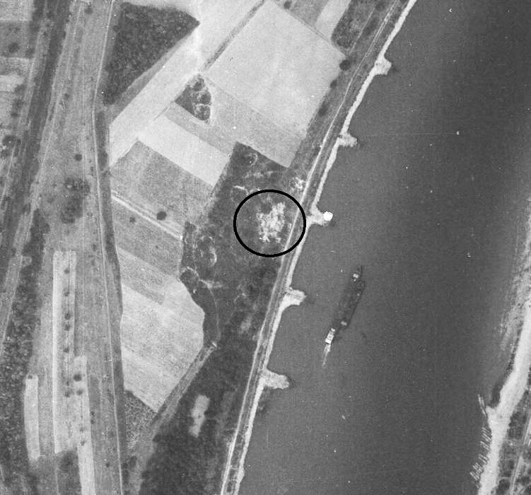Ligne Maginot - 32/1 - FORT MORTIER - (Casemate d'infanterie - Double) - La même en 1947, détruite.